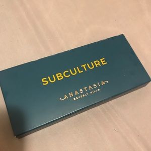 ABH Subculture eyeshadow palette